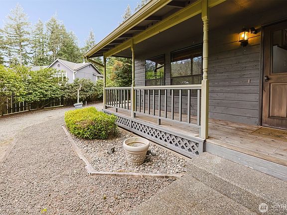 2nd image of 9606 Sunburst Court SE