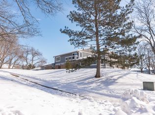 110956 Von Hertzen Cir #56, Chaska, MN 55318