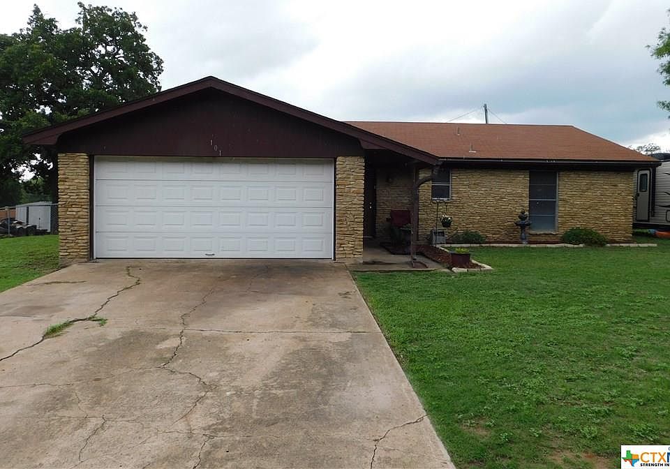 1st image of 101 Byrom Dr