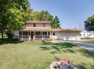 505 Hinton St, Kane, IL 62054