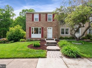 8150 Loving Forest Ct, Springfield, VA 22153