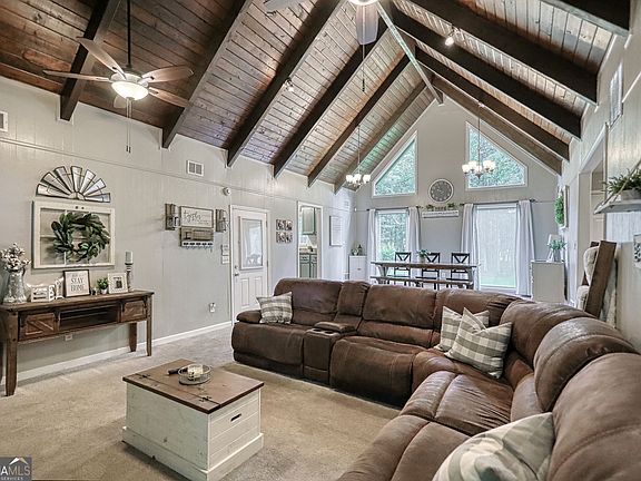 3rd image of 5090 Donald Dr