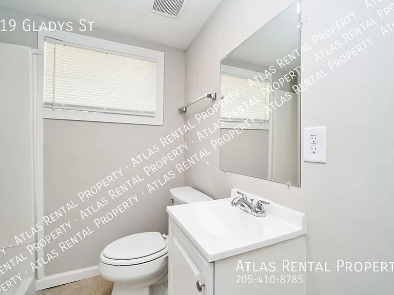 419 Gladys St — Photo 21