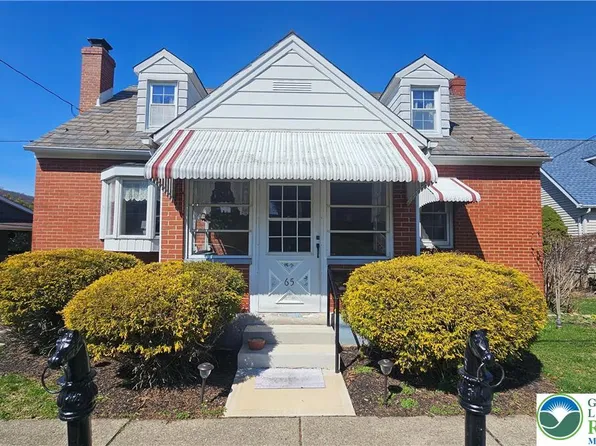 65 Hess Ave, Hellertown, PA 18055