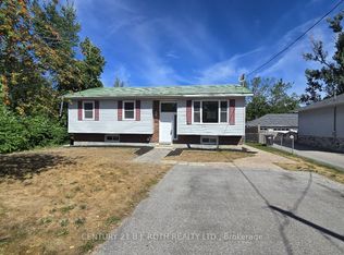 698 Burton Dr, Innisfil, ON L9S 2H6