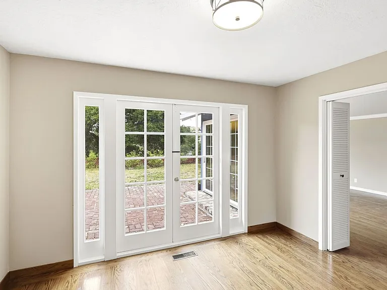 2973 Arguello Dr — Photo 3