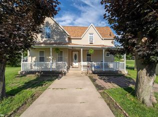 416 Oswego St, Tama, IA 52339