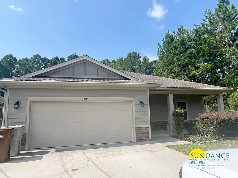 8181 Pamplona St — Photo 1