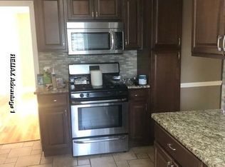 19 Hunnewell Rd, Worcester, MA 01606