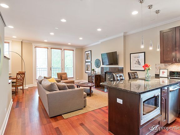 Kitchen/Living Room