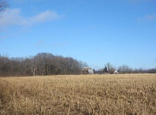 E8687 Weinke Rd, North Freedom, WI 53951