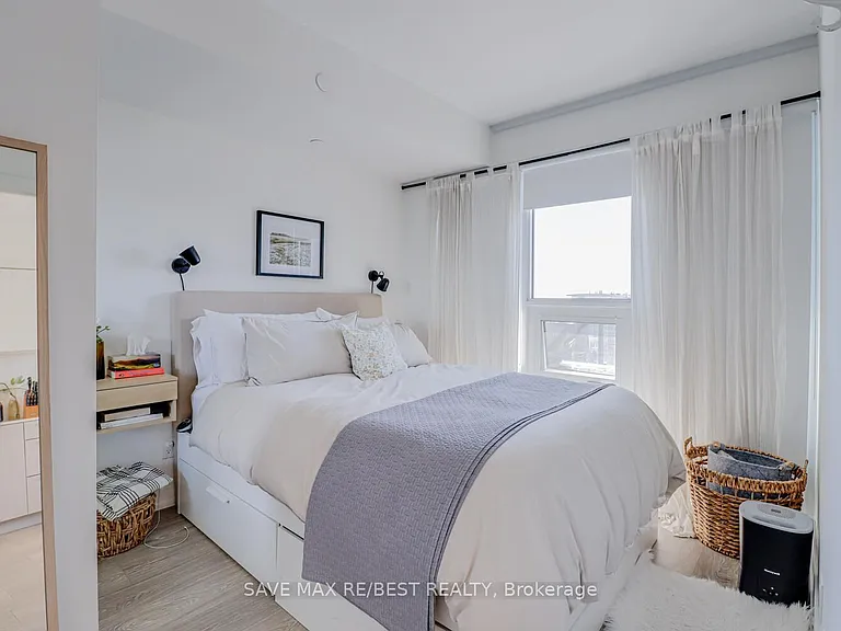 19 Western Battery Rd #2810 — Photo 20