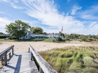 61 W Tiana Rd #24, Hampton Bays, NY 11946