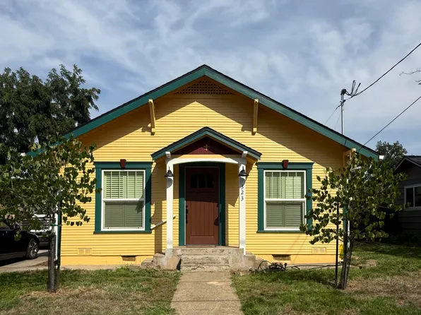323 Laurel St, Medford, OR 97501