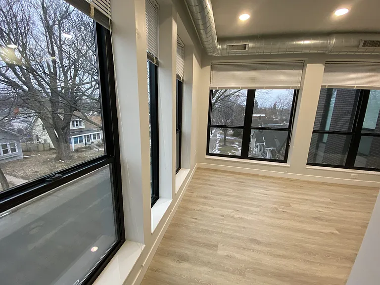 3325 E 52nd St #203 — Photo 3