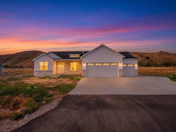 2300 Castle Creek Ln, Inkom, ID 83245