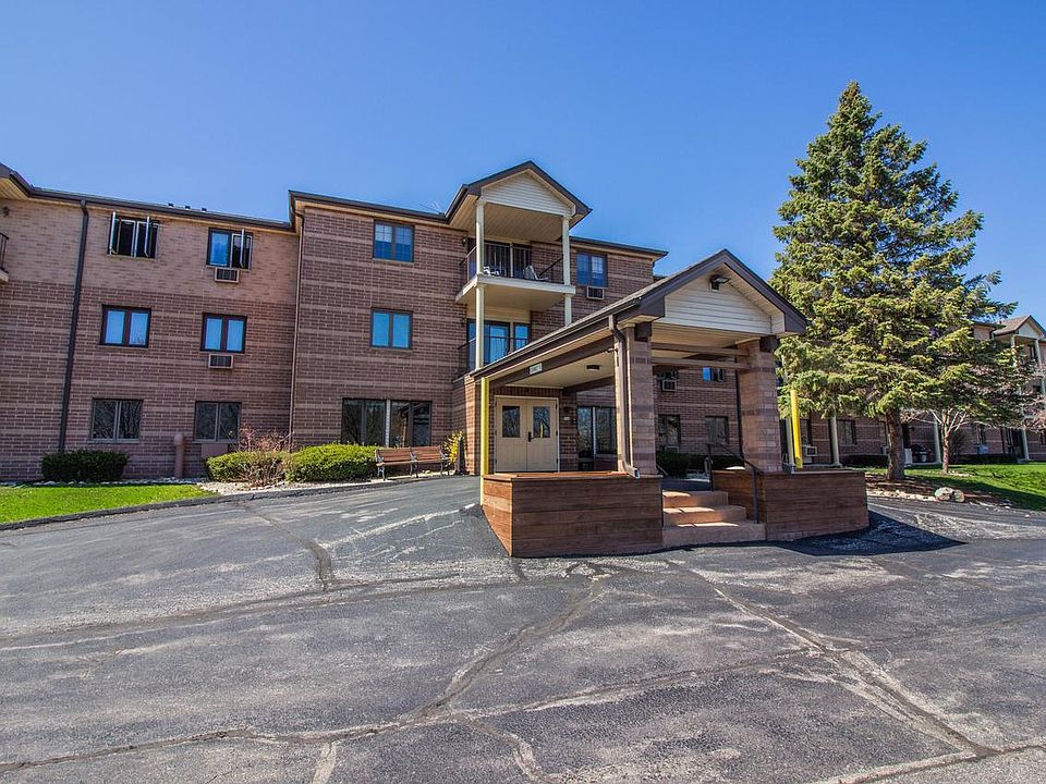 Park Place 530 N Silverbrook Dr West Bend WI Zillow