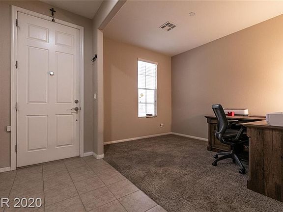 5th image of 4852 Harold St