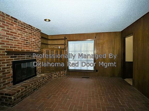 3rd image of 4112 Wendell Dr
