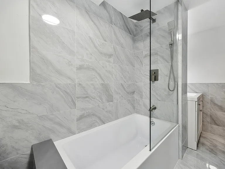 329 Decatur St #1L — Photo 12