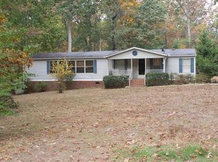 255 Hidden Oaks Ln, Jefferson, GA 30549