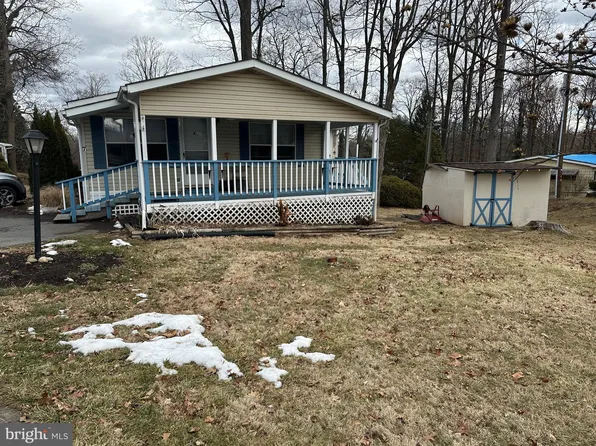 7 Dogwood Ln, Quakertown, PA 18951