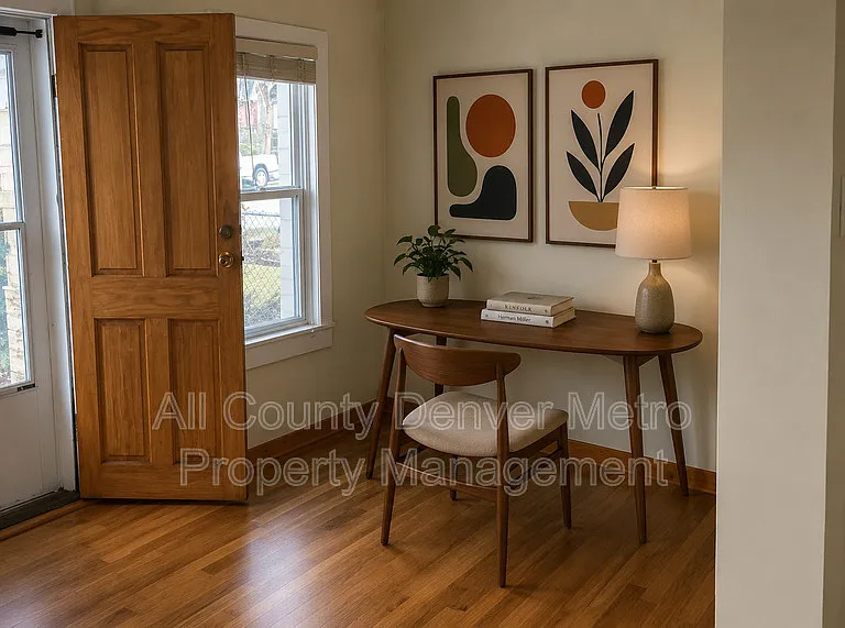 831 N Elati St — Photo 5