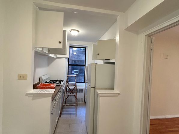 2165 Matthews Ave APT 2J