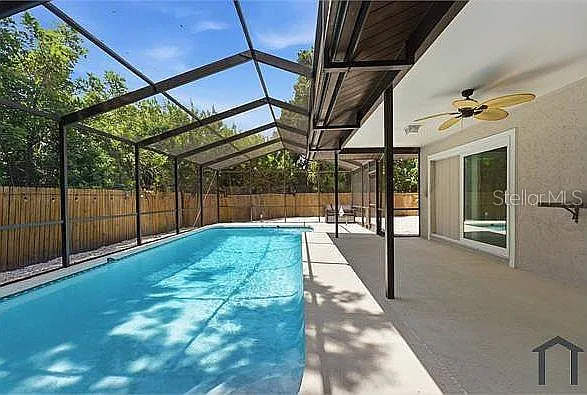 4404 Meadow Creek Cir — Photo 31