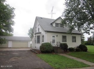 306 E 2nd St, Delavan, MN 56023