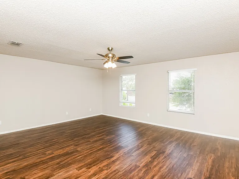3115 Teodoro Dr — Photo 12
