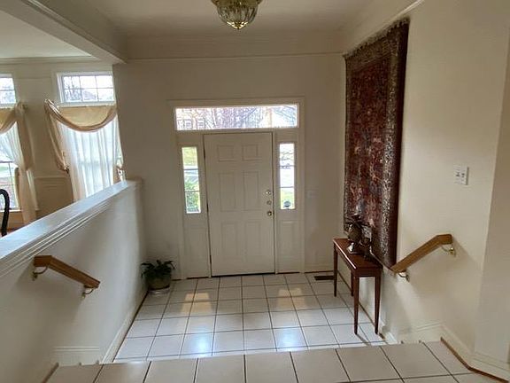 Entrance Foyer 2