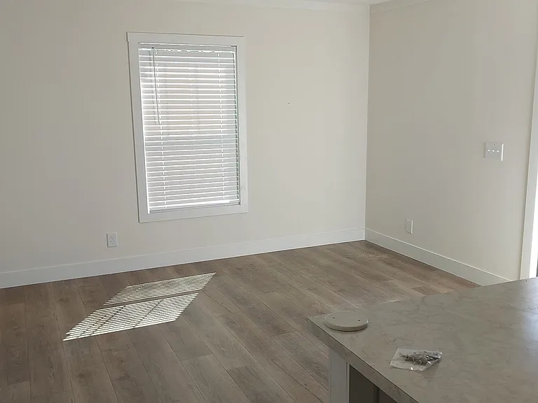 2218 S Post Rd — Photo 4