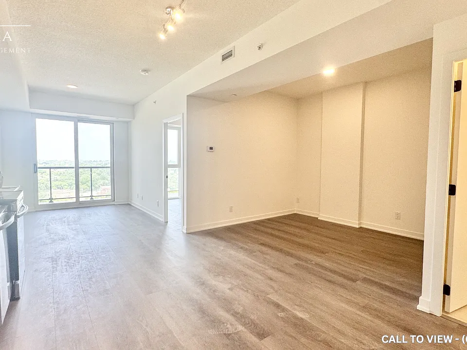 33 Erie Ave #1404