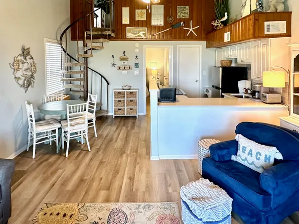 234 Driftwood Ln, Edisto Island, SC 29438