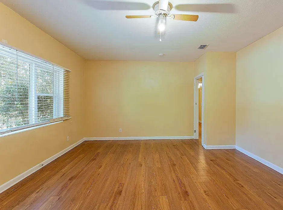 3 bed, 1222 sqft, $1,700 — Photo 3