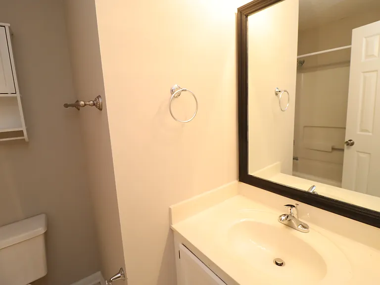 12305 Harcourt Dr — Photo 35