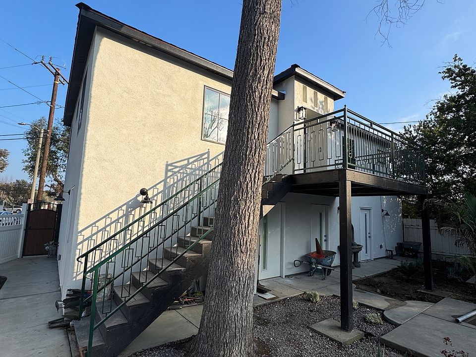 1st image of 3888 Brayton Ave