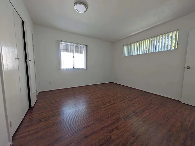 1034 N Martel Ave #1 — Photo 15