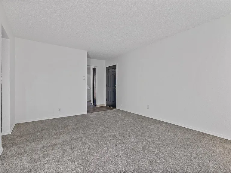Green Tree Apartments — Photo 32