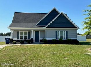 214 Asheberne Dr, Washington, NC 27889