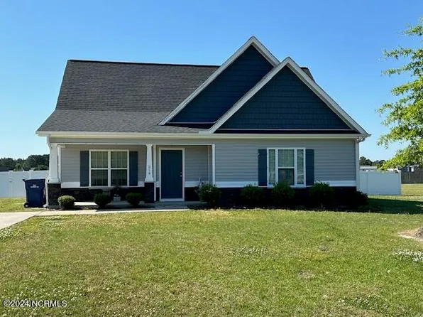 214 Asheberne Drive, Washington, NC 27889