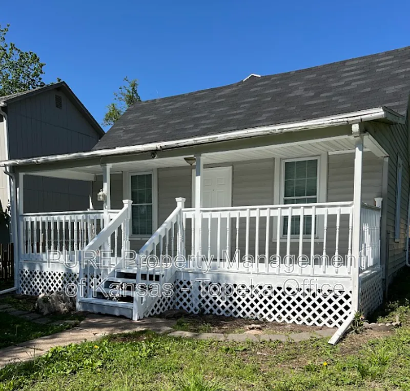 3 bed, 1.0 bath, 1174 sqft, $1,150 — Photo 1