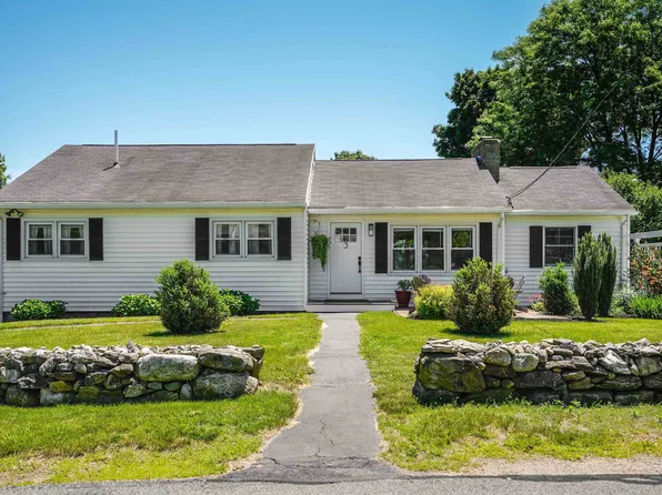 3 St Marys Lane, Salem, NH 03079