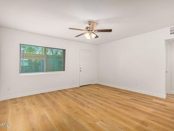 3rd image of 1244 N Miller Rd