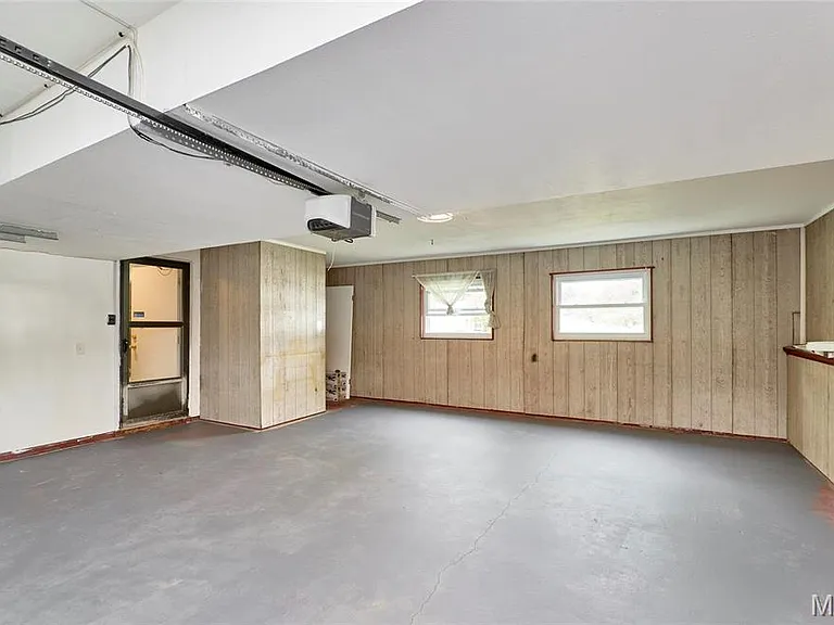241 Valleyoak Ct — Photo 41