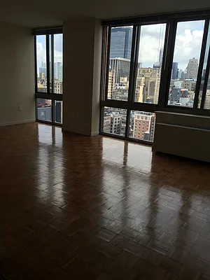 Rented by Chelsea Tower | media 15