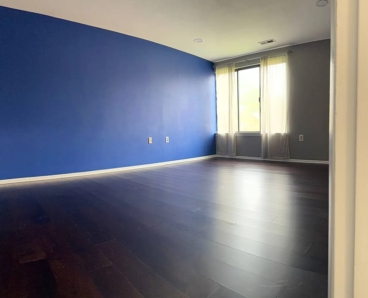 2 bed, 1107 sqft, $2,100 — Photo 3