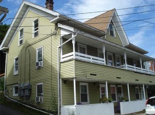 109-113 High St, Sprague, CT 06330