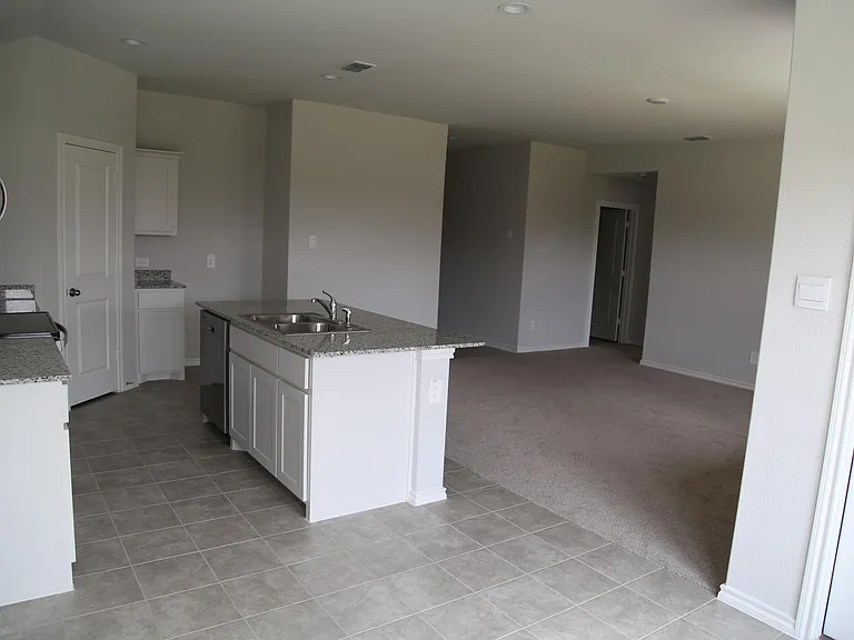 333 Beekeeper Dr — Photo 17